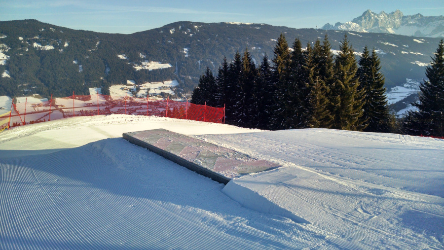 02c-fun_slope_box.jpg