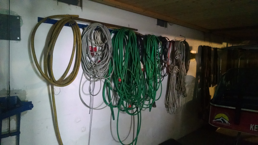 02f-garage_organization_02.jpg