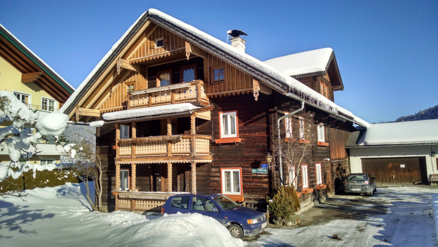 02m-house.jpg