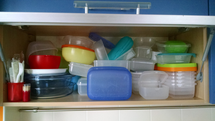 09c-plastic.jpg